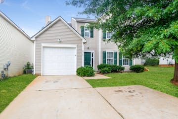 2516 Reid Oaks Dr Charlotte, NC 28208